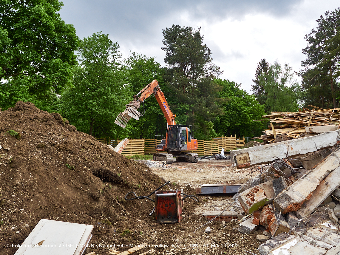 13.05.2022 - Baustelle am Haus für Kinder in Neuperlach